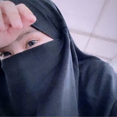 farhanidjamal's profile picture. Officium Nobile ⚖ | ILUNI MHUI 13 🎓 Lecturer @uailawschool 🙋 | Lady Lawyer @sfdlawfirm 🎀 Legal Writer 📝