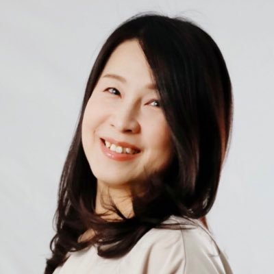 \岐阜の日本酒を愛するナビゲーター/ ⁂ぎふチャンラジオ📻むすびイズムパーソナリティ 番組では岐阜の日本酒と80年代トーク🪭🫧 ⁂80年代の歌を熱唱しながら愛車civicでのドライブが好き🎤(・∇・ ) ⁂web関係の仕事してます👩🏻💻 ⁂Xでは日本酒と日常、たまに仕事のコトを発信