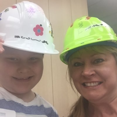 ReneeJeffries86's profile picture. Loving my life!  Best gig ever, virtual assistant to financial advisors. Love my job.