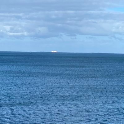 I am the daughter of German immigrants. I acknowledge & extend my respect to the migrant people of Australia past & present who built this land.