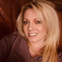 Chrissi (@c_kihn) 's Twitter Profile