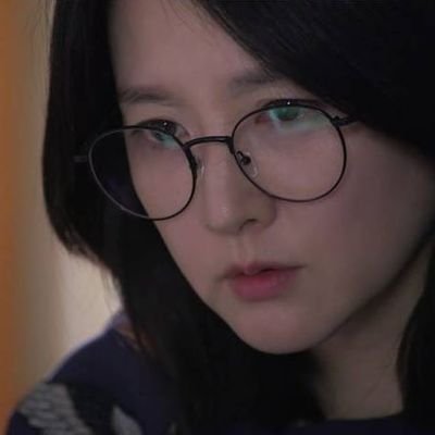 9kyung2's profile picture. 여자얘기만함 곽선영김혜준이영애전혜진천우희김다미신혜선