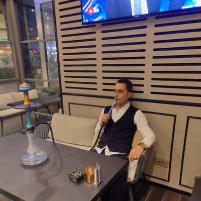 Kalp Deniz, dil kıyıdır. Denizde ne varsa kıyıya o vurur.

Mahmut Aksu resmi Twitter hesabıdır.

 IG:@aksubeey