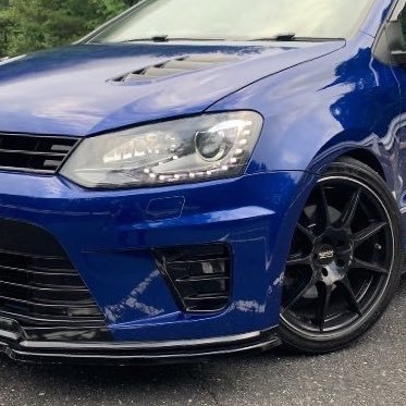 VW POLO Rlook BlueGT R専用色Lapiz blue全塗済 ダムと温泉巡りが趣味 Impreza GC8 (D)→GC8(F)