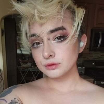 Slutty FTM Prince here to help you cum 💗
HE/HIM🤴 MINORS DNI ! ~ 22 🧚♂️ Bratty Switch Boy 💞 Broke Bitches dont get replies 😇 Spoil me, I deserve it 🥰