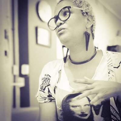 purplenice's profile picture. De passagem