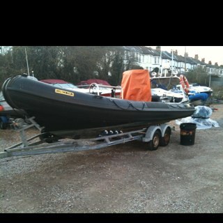 Local dive operator, running a 7m RIB cat 3 coded out of Newhaven