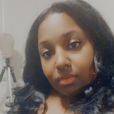 CymoneCorri's profile picture. 😻😻😻 I’m very opening