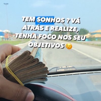 Antes de sair da pobreza é necessário sair da ignorância.