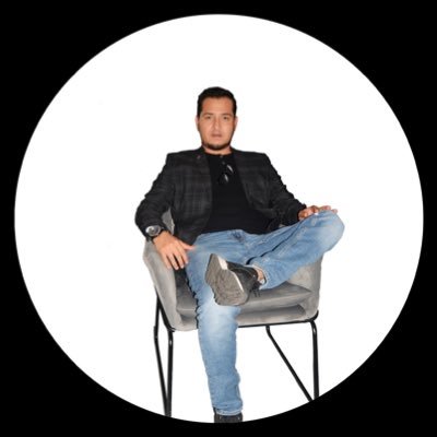 JCComart9's profile picture. Rockero de corazón, emprendedor por convicción, comprometido con la educación y los 4 saberes.