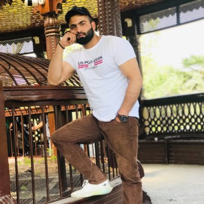 Student~Muslim ~Tour Manager @hawkviewtravels~Owner #AlMadinaOrnaments~Kashmiri🍁Engaged💍~Tweets r Personal~RTs r something that don’t imply endorsement