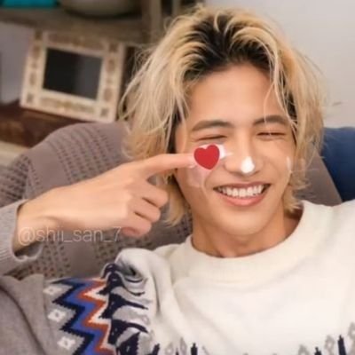 どっぷりはまった大人です🤭
気軽にフォローしてくれたらうれしそん♥
#自粛部屋メンバー #志尊の嫁 #草子 のみんな仲良くしてね👍
@jun_shison0305 #志尊淳 #フェルマーの料理 #幽遊白書 #52ヘルツのクジラたち