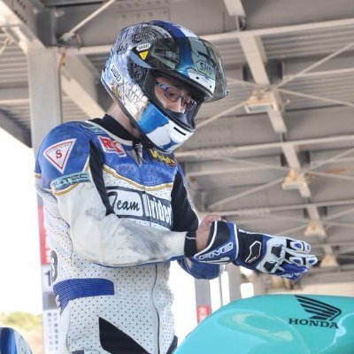 team_driders's profile picture. 2輪タイヤ専門店・レーシングマックス府中店を運営しています。バイクのタイヤ交換一筋38年のタイヤ交換馬鹿です。＜運輸局認証工場：1-11762＞FM87.4ラジオTAMAリバー「すきぱむラジオ」パーソナリティ 第2、第4金曜20：30～放送中！・Driders inc. Kuge 🏍🏁🍖🎹🥁🐥🎤📻🥟