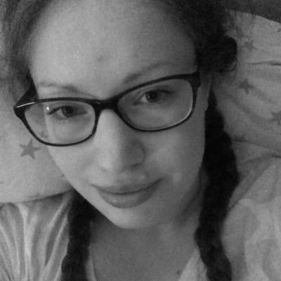 EvaSamuelsen's profile picture. sykepleier, musiker og listefreak, elsker alt i kategorien skrivesaker, håndarbeid og bøker. Alvorlig ME-syk og kronisk optimist. Og ja, jeg har prøvd yoga.