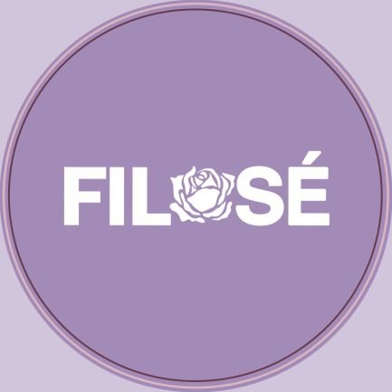 Backup account of @FILOSEY021197. All for Rosé, Park Chaeyoung. 🌹