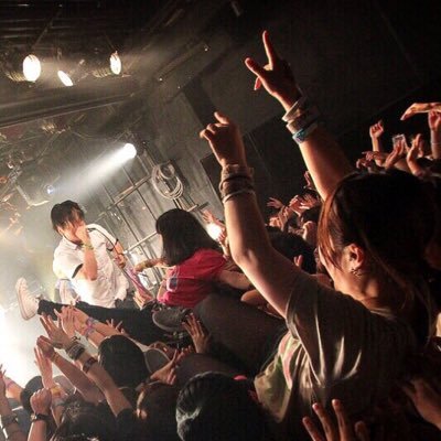 【Silhouette from the Skylit/Rockwell大先生/おしゅし/うさぎ/リナさんとわたなべさんの写真が好き/新宿サイエンスらぶ】 ヘッダー→@2santsu