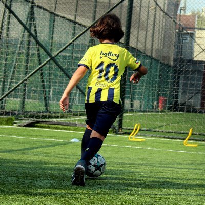 💛💙
Bazen küfür, bazen espri, bazen asabiyet.Güzel olan her şey işte..
