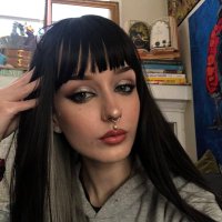 emily (@kingofthedonies) 's Twitter Profile