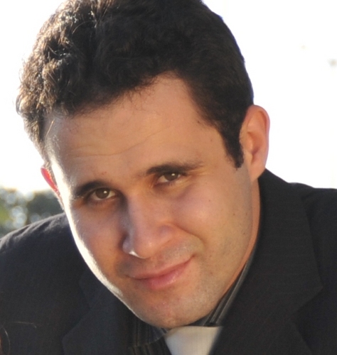 Brasileiro, perseverante, marido, pai e médico...