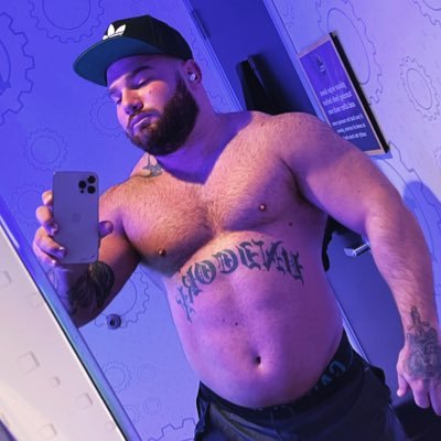 🦄 260lbs (120kgs) 5'9'' (179cm) 🔽 Link to OnlyFans - Bodybuilding & Art Insta