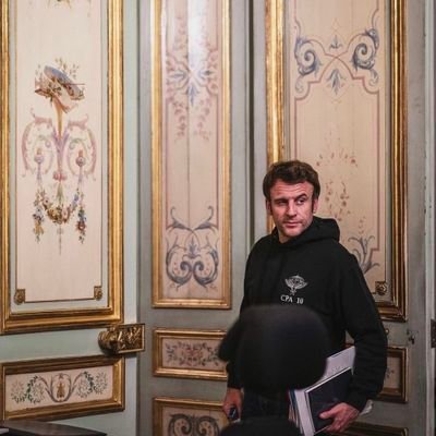 nashmi34346587's profile picture. 