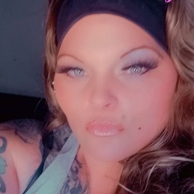 Hey I'm new here I'm a mom of 5 my life's a pretty much open book I love all kinds of things n most of family n friends health n wellness above all else