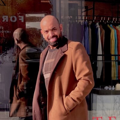 #احمد_الرشيد ممثل سعودي ، أسعى جاهداً من خلال أعمالي المتواضعة للتأثير الإيجابي في مجتمعنا♥️.اعمالي: #عندما_يكتمل_القمر شخصية #فراج و #العاصوف شخصية #سعد_الطيان