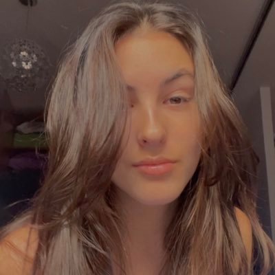 nacavr_'s profile picture. terminado en d de diosa :)