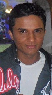 Um Ator famosoOo casado riquissimo modelo do SPFW, opsss é para falar o que sou e nao o que eu quero ser rsrsrs viajei. abraçãoOo segue ai.