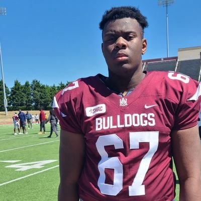 6' 4 DT / DE /OL 305lbs 
   @AAMUbulldogs  

C/O 2025| bendlee2002@gmail.com

As iron sharpens iron , so one person sharpens another
(Proverbs 27:17)
