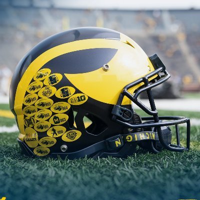 C'est les Wolverines du Michigan !
En Français et en exclu.
#GoBlue