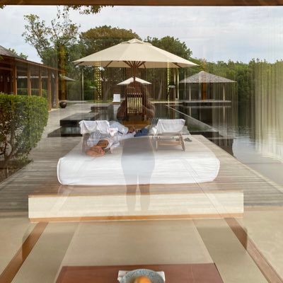 _MarieHalliday's profile picture. 