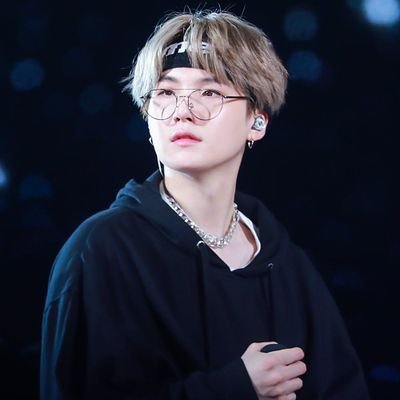 Germany | '97 liner | 🐱biased | ♡t7 wrecked | military wife | rap line enthusiast | 🔞 | INFJ-T | skz 🐰biased | if found pls return to min suga