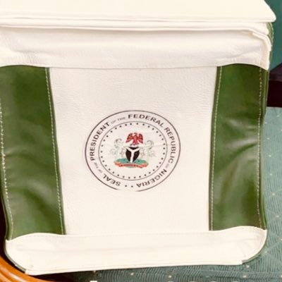 eh___teey___'s profile picture. NoOneMind!