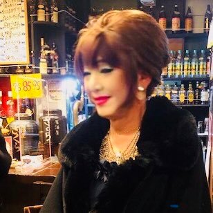 大阪の熟女装子です。音楽や歌が大好きです^_^ 週末のお出掛けが楽しみ^ ^色っぽくて綺麗なお着物、ドレスに目がありません。I'm a Japanese CD chasing lovely dress & go to bar .#女装 #女装さんと繋がりたい #crossdresser #transvestile