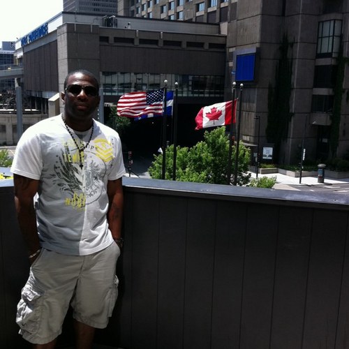 Lanky5257's profile picture. Living it up in NYC keeping the animals in their cages