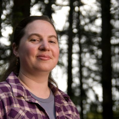 Assistant Prof @UCSC. PhD. I study the intersection of people, play, & tech.  ARMY find me @liltoveisARMY 💜 she/her, opinions own