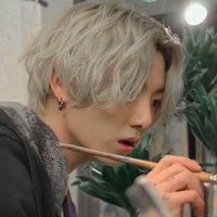 steph⁷ ☾ misses yoongi (@m00njeon) 's Twitter Profile