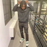 B_Dot_Lo (@b_dot_lo) 's Twitter Profile