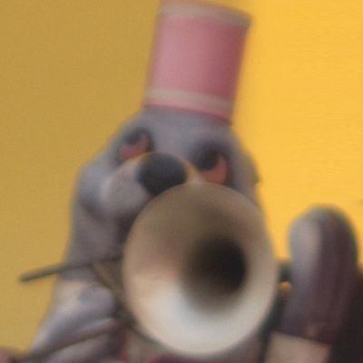 社畜兼二児の父。40代になって退行を実感し、何か新しいことをしようとTwitterを始めました。何事にも造詣が浅いため、面白いことは呟けません。食べた果物の種をまくのが流行中。植物に水をやりコバエを殺るのが日課。プロフィール画像は昔トロンボーンを吹いていた頃のものです。