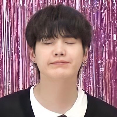'98 ︴🐱🐨🐿 ︴主食 :もちユンギ、ナム、黒髪短髪少年団 ︴アイコンから\モッチィ~/って聞こえてきません⁇ ︴