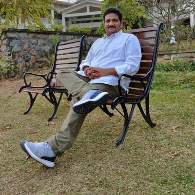 vsraju's profile picture. 