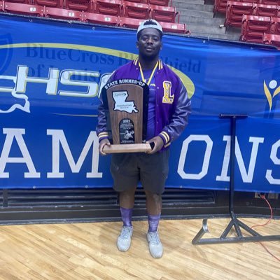 Lutcher football ,powerlifting c/o '22 #DMGB https://t.co/bxCYVxSLkY