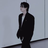 ⁷ an(@gloryousvjk) 's Twitter Profile Photo