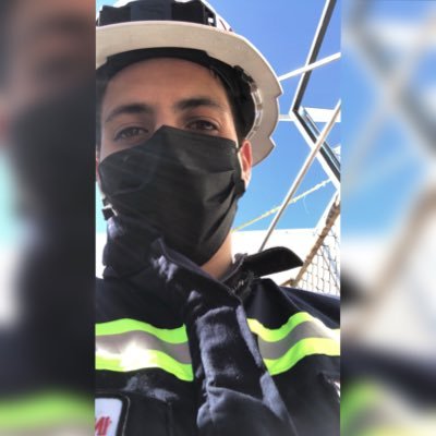 Ing. Electromecanico👷🏼‍♂️.                25 Años.