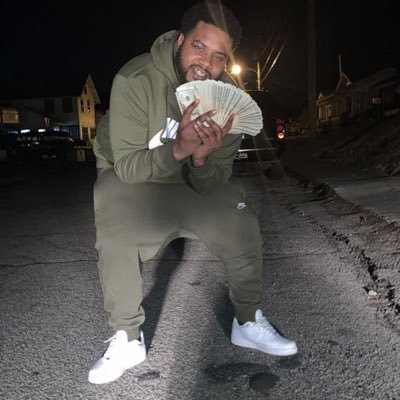 TTE THE MOB VOTE 4 KEAK DA SQUAD Big Homie in my section Imma Fat Rich Nigga💪🏾💰❗️
