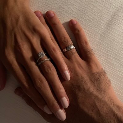 ToomyN's profile picture. - مثل القُمر بين النجوم .. ملفتة 💍