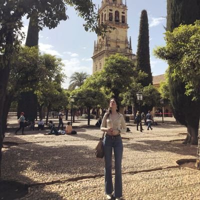 anatowersss's profile picture. Médico