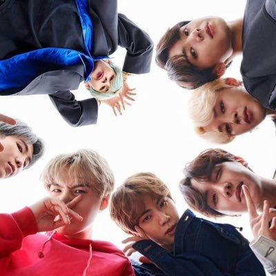 🇺🇸BTS adult ARMY 💜 OT7 she/her 📚currently studying Korean with TTMIK ✍️ never too late to learn 💻 stream official BTS MVs on FB 더워 달어 추워 버터