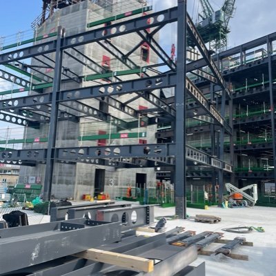 StevenH96428044's profile picture. Hoops 🍀 Racing 🐎